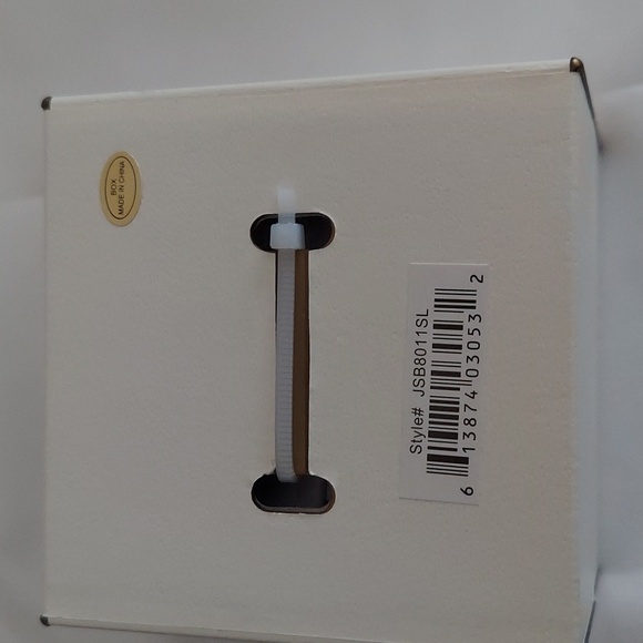 BRAND NEW Jessica Simpson Crystal-Accented Watch and Feather Bangle Set - Silver - Picture 3 of 6